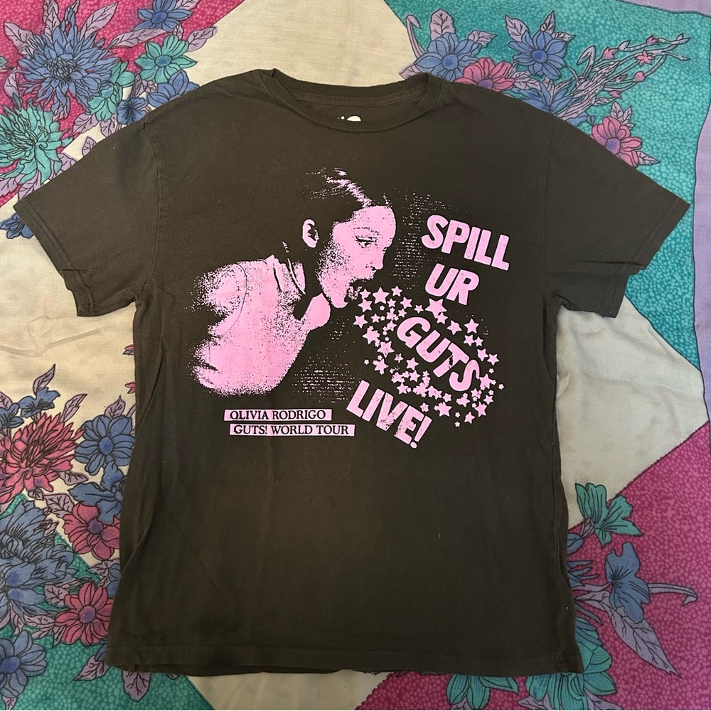 Olivia Rodrigo "Spill Ur Guts" Concert T-Shirt ~good condition